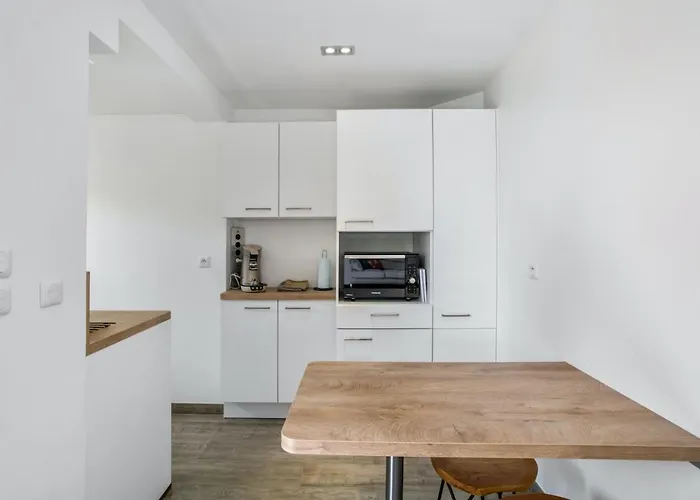 Confortable A Avec Piscine Privee شقة