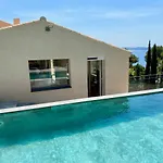 Confortable A Avec Piscine Privee Hyères
